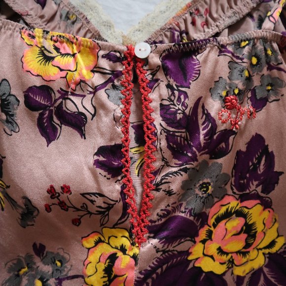 ODD MOLLY Silk Floral Lace Trim Tank Top - Picture 7 of 10